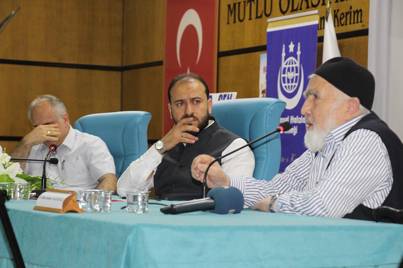 "İslam İdrakinde Süreklilik, Derinlik ve Yenilik" paneli düzenlendi "İslam İdrakinde Süreklilik, Derinlik ve Yenilik" paneli düzenlendi